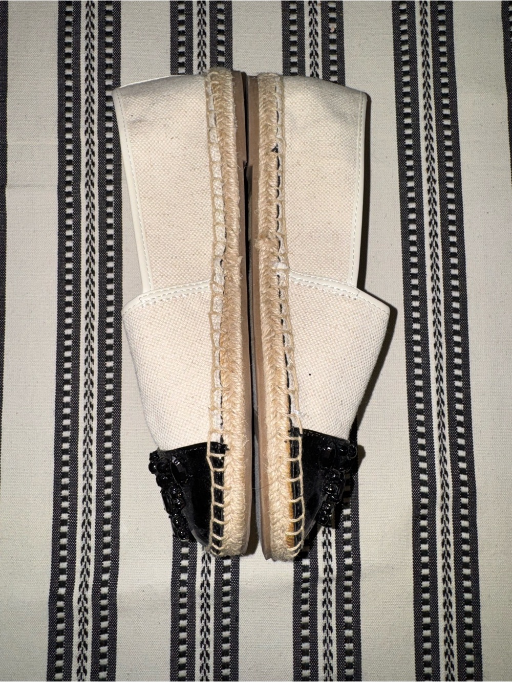 Circus by Sam Edelman Cream Canvas Espadrilles w/ Black Sequin Cap Toe, Size 7.5 - Picture 5 of 10